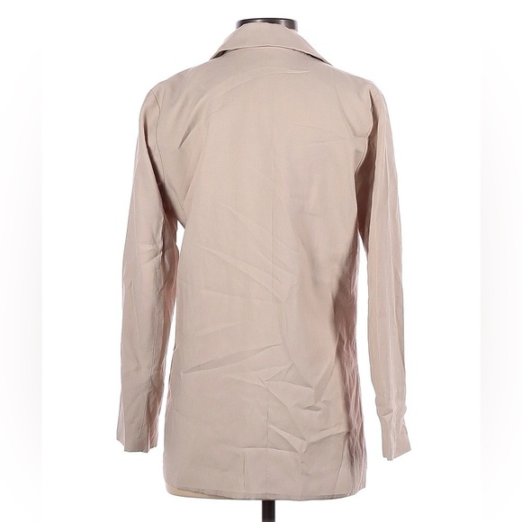 Nasty Gal Inc Long Sleeve Beige Nude Tan Button Up Blazer Size 2 - Picture 2 of 8